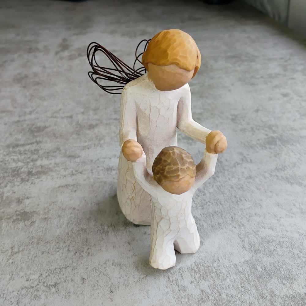 Willow Tree Guardian Angel‎ Sculpted Hand-Painted Figurine Angel/Baby 26034
